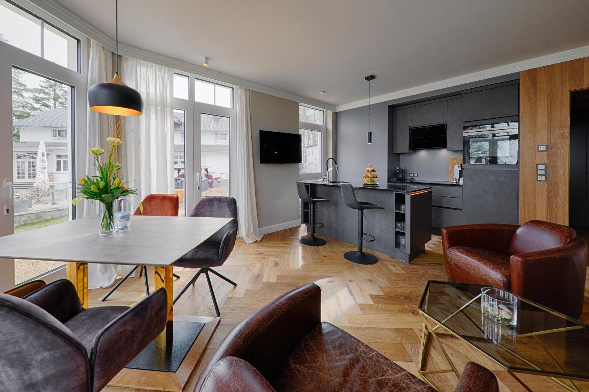 Meeressterne Schlossappartements Heringsdorf Экстерьер фото